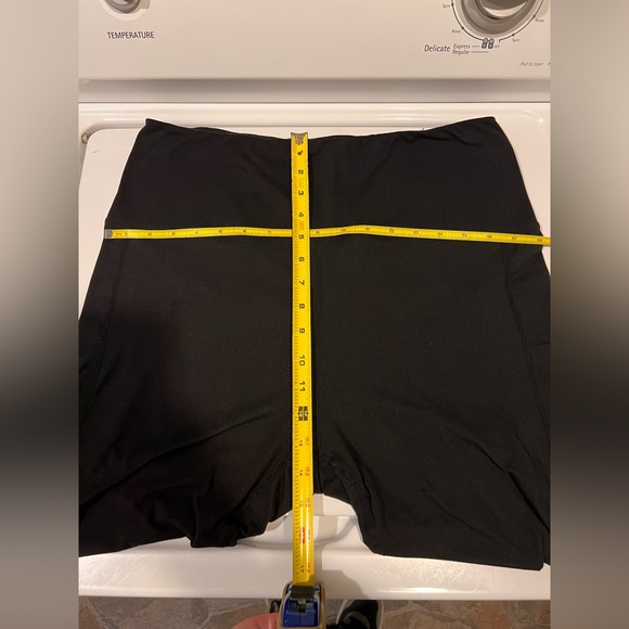 Charlie’s Project black athletic leggings with pockets - Picture 10 of 10